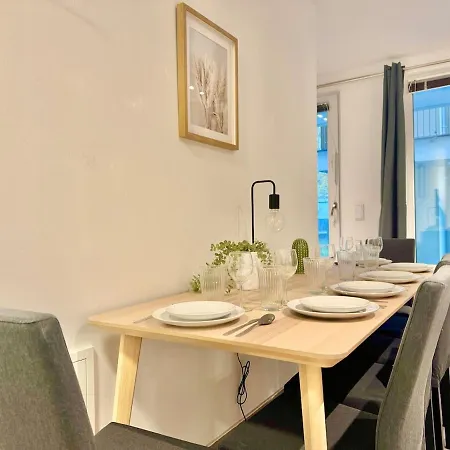 Spacious Modern With Patio Apartment Wiener Neudorf