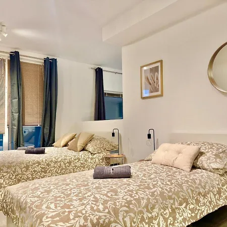 Apartment Spacious Modern With Patio Wiener Neudorf